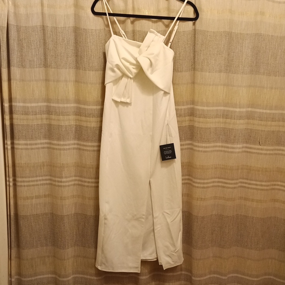 Lulu's  NWT White Fitted Dress Size Medium